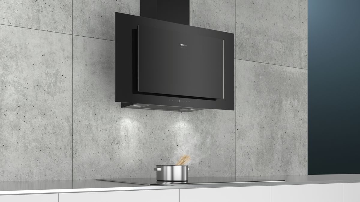 iQ500 Vägghängd köksfläkt 90 cm Klarglas med svart tryck LC97FLR62S LC97FLR62S-4