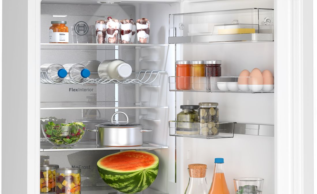 Series 6 Free-standing fridge-freezer with freezer at bottom 203 x 60 cm White KGN39AWCTG KGN39AWCTG-6