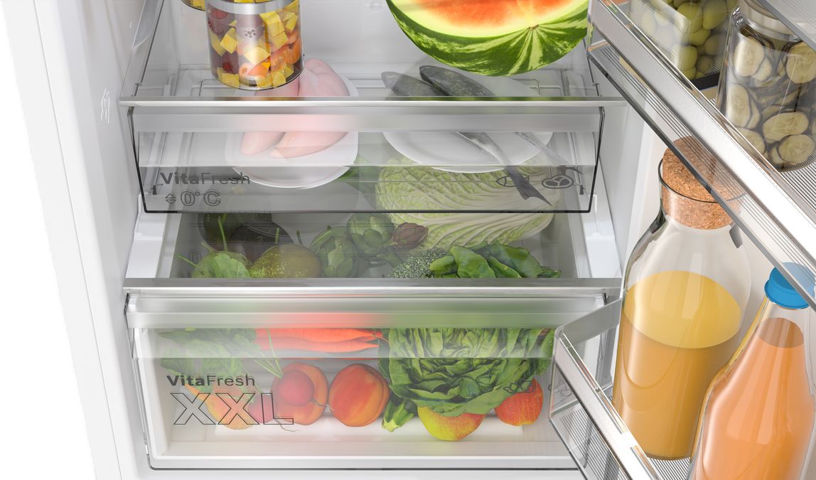 Series 4 Free-standing fridge-freezer with freezer at bottom 186 x 60 cm White KGN362WDFG KGN362WDFG-7