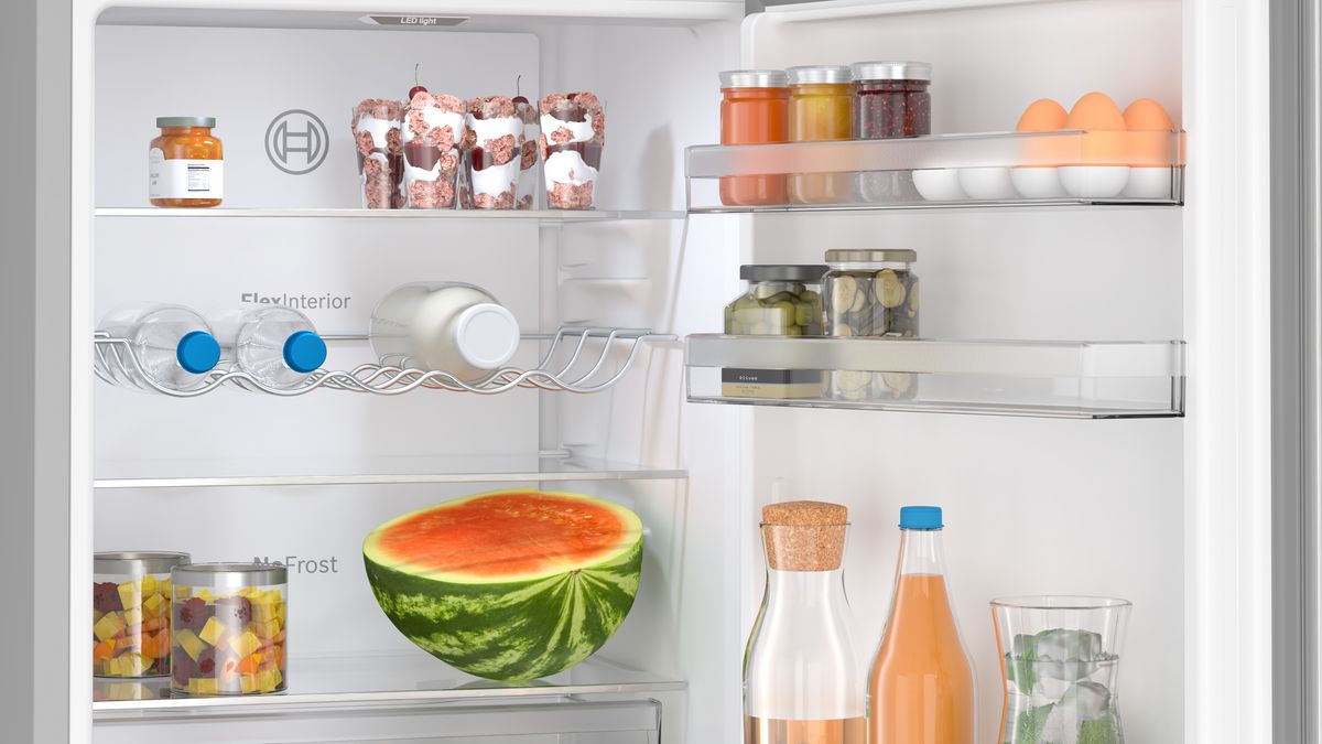 Series 4 Free-standing fridge-freezer with freezer at bottom 186 x 60 cm Stainless steel look KGN367LDF KGN367LDF-6