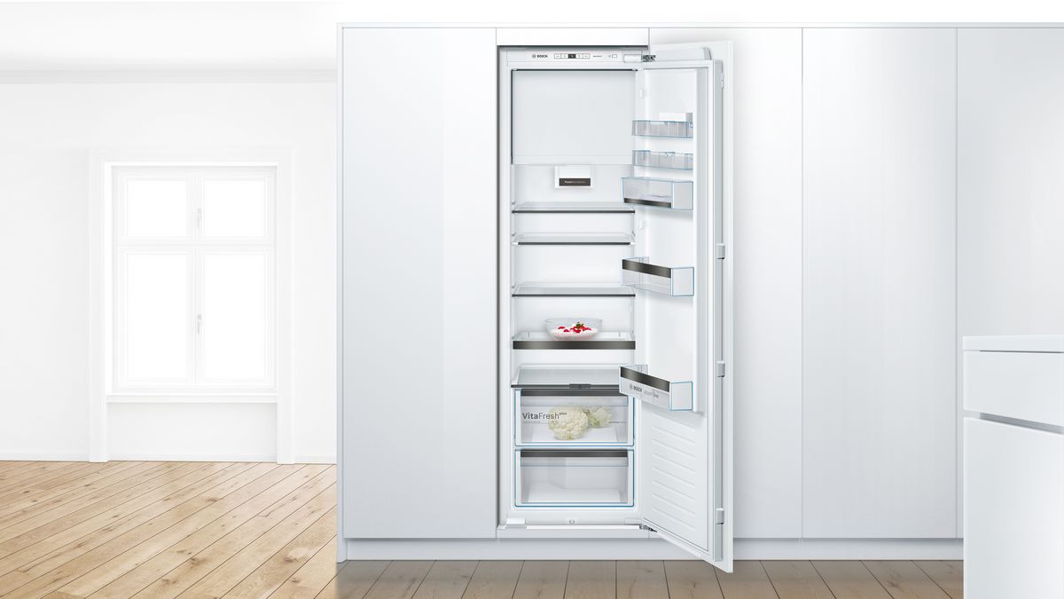 Serie 6 Einbau-Kühlschrank mit Gefrierfach 177.5 x 56 cm Flachscharnier mit Softeinzug KIL82SOE0 KIL82SOE0-2