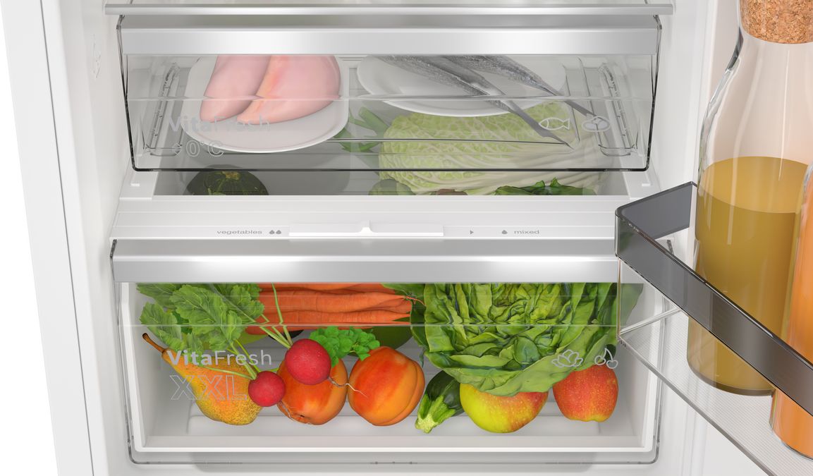 Series 4 Built-in fridge-freezer with freezer at bottom 193.5 x 55.8 cm flat hinge KIN96VFD0 KIN96VFD0-5
