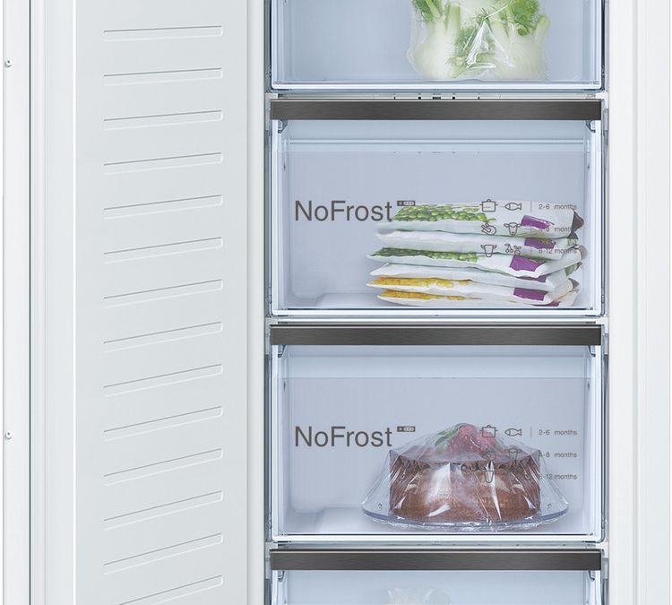 Series 8 built-in freezer 177.2 x 55.8 cm soft close flat hinge GIN81HD31I GIN81HD31I-4