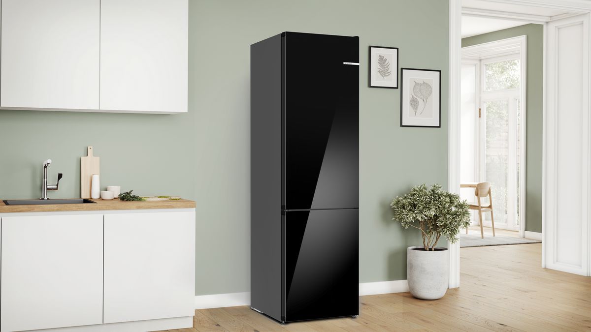800 Series Free-standing fridge-freezer 24'' Black B24CB80ESB B24CB80ESB-2