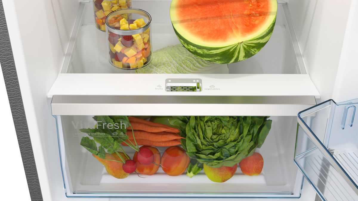 Series 4 free-standing fridge-freezer with freezer at top 187 x 67 cm CMC36K03GI CMC36K03GI-6