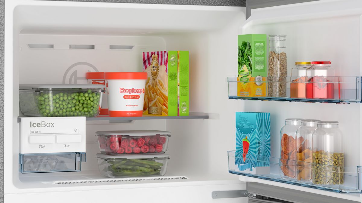 Series 6 free-standing fridge-freezer with freezer at top 187 x 67 cm CMC36S03NI CMC36S03NI-2