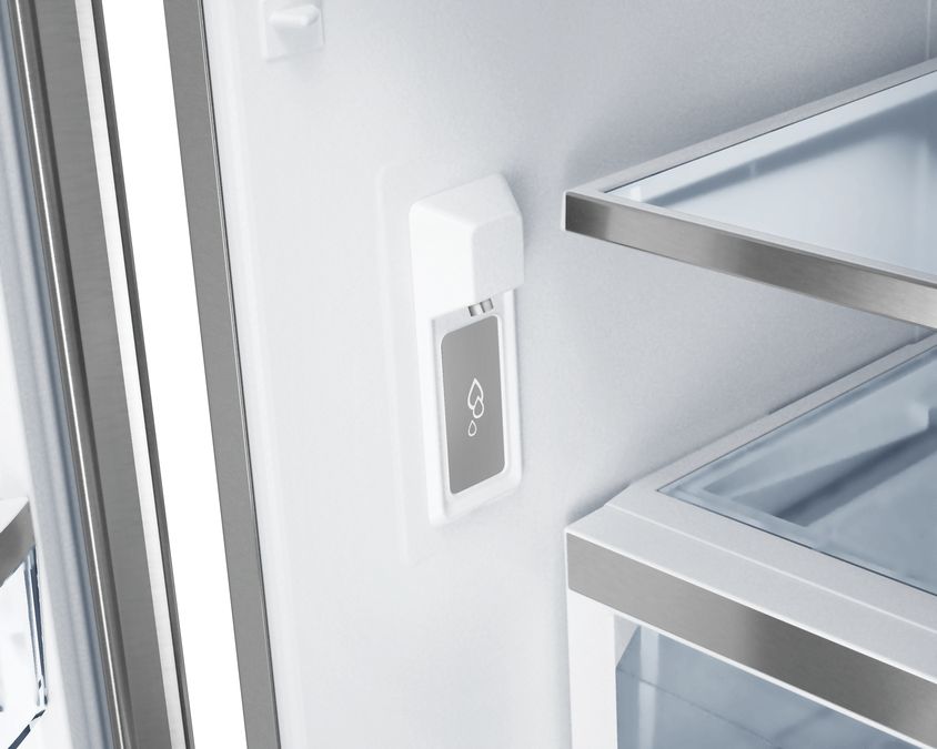 Series 6 French Door Bottom Mount Refrigerator 36'' Stainless Steel B22CT80SNS B22CT80SNS-9