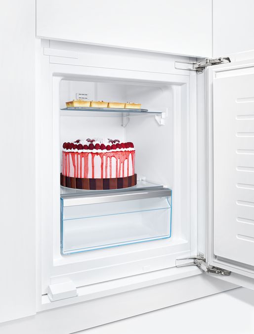 Serie | 6 Beépíthető, alulfagyasztós hűtő-fagyasztó kombináció 177.2 x 55.8 cm KIS86AF30 KIS86AF30-5