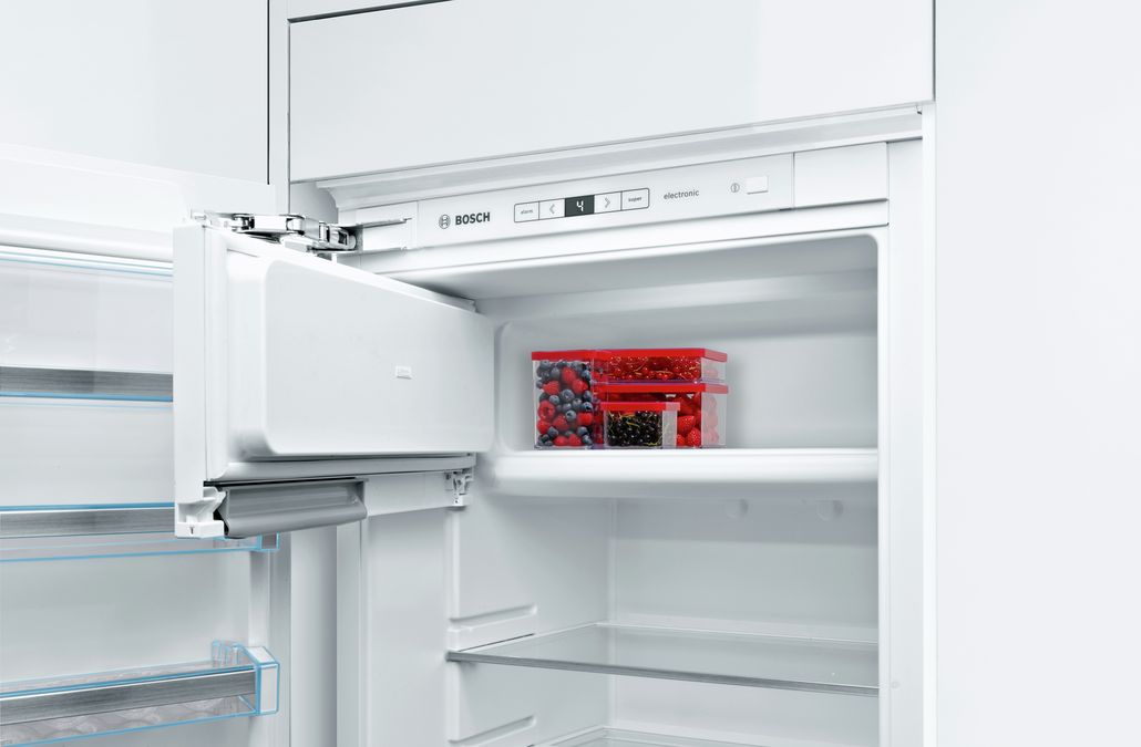 Serie 6 Einbau-Kühlschrank mit Gefrierfach 122.5 x 56 cm Flachscharnier mit Softeinzug KIL42AEF0H KIL42AEF0H-6