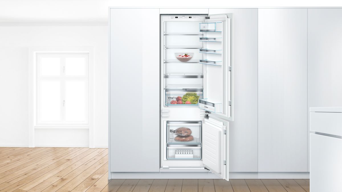 Série 6 Réfrigérateur-congélateur intégrable avec compartiment congélation en bas 177.2 x 55.8 cm charnières pantographes KIS87AFE0 KIS87AFE0-4