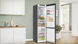 800 Series Free-standing fridge-freezer 24'' Black B24CB80ESB B24CB80ESB-3