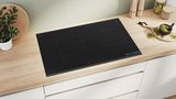 Série 6 Table de cuisson à induction 80 cm Noir, Encastrable avec cadre PIV895HC1E PIV895HC1E-3