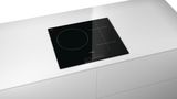 Serie | 6 60 cm Induction Hob - Ceramic glass base PIS631F17E PIS631F17E-2