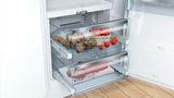 Serie 8 Einbau-Kühlschrank mit Gefrierfach 122.5 x 56 cm Flachscharnier mit Softeinzug KIF42AD40 KIF42AD40-6