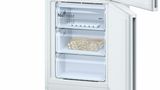 Serie | 4 Free-standing fridge-freezer with freezer at bottom 203 x 60 cm White KGN39VW35G KGN39VW35G-4