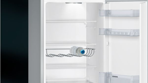 iQ300 Kombinerad kyl/frys 186 x 60 cm Borstat stål med antiFingerprint KG36VVIEA KG36VVIEA-5