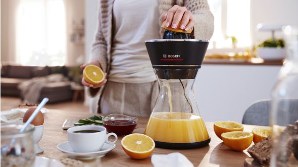 Bosch Citrus Squeezer with a Power of 40W Black MCP72GPB