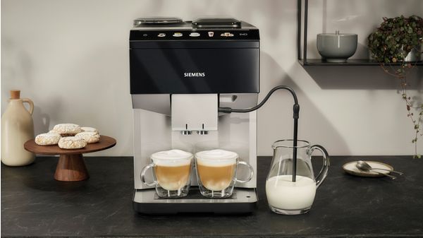 Helautomatisk kaffemaskin EQ500 classic Dagsljus silver, Pianosvart, Vattentank TP515R01 TP515R01-5