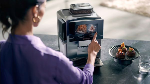 Helautomatisk kaffemaskin EQ900 plus Rostfritt stål, Vattentank TQ905RZ3 TQ905RZ3-5