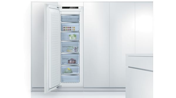 Serie 6 Congelador integrable 177.2 x 55.8 cm Cierre SoftClose con puerta fija GIN81ACE0 GIN81ACE0-2