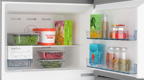 Series 4 free-standing fridge-freezer with freezer at top 175 x 67 cm CMC33K03NI CMC33K03NI-2