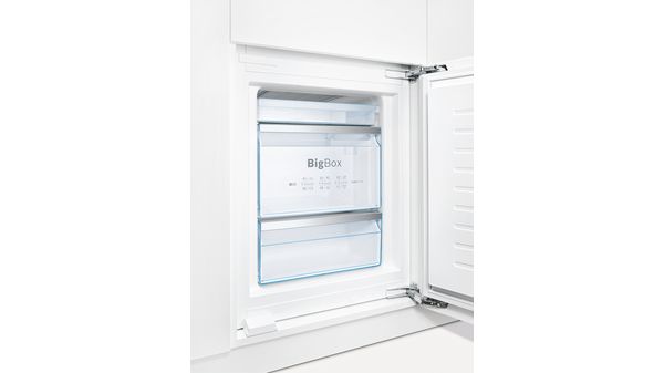 Serie | 6 Built-in fridge-freezer with freezer at bottom 177.2 x 55.8 cm flat hinge KIS86AF30G KIS86AF30G-6
