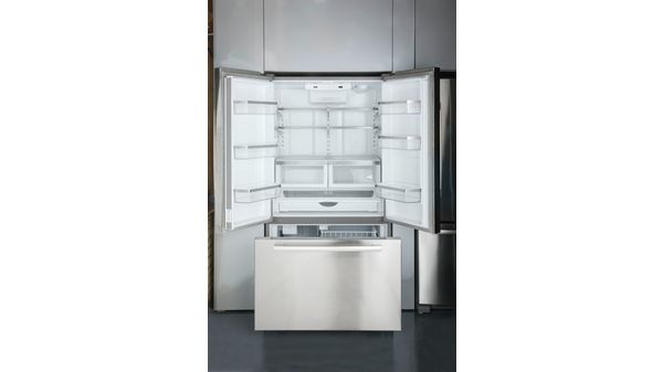 Series 6 French Door Bottom Mount Refrigerator 36'' Stainless Steel B22CT80SNS B22CT80SNS-3