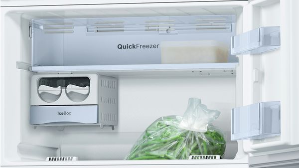 KDN46VI30 Free-standing fridge-freezer with freezer at top | BOSCH SG