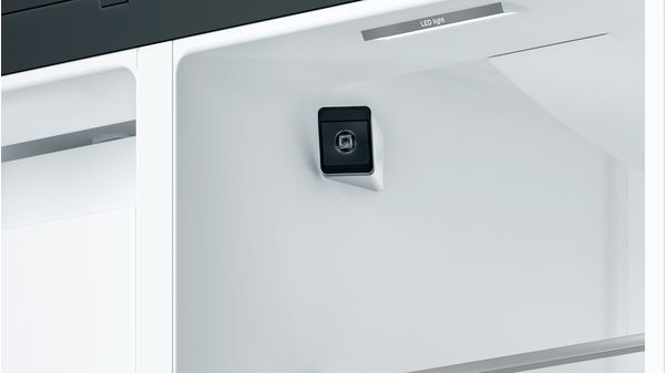 Series 8 Side-by-side fridge-freezer 177.8 x 91.2 cm Black KAD92HBFP KAD92HBFP-10
