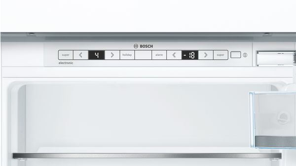Serie 6 Integreerbare koel-vriescombinatie met bottom-freezer 157.8 x 55.8 cm Vlakscharnier KIS77AFE0 KIS77AFE0-3
